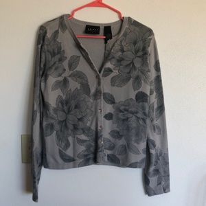Women’s cardigan
